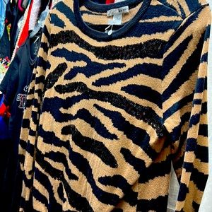 🆕 NWT Knit Tiger Animal Print Sequins Sweater